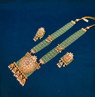 Royal long neck piece set 